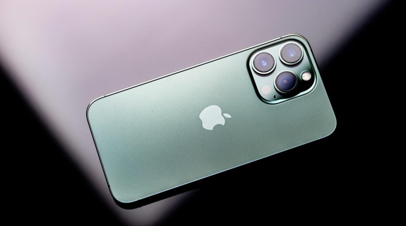 iPhone 14 reconditionné : le bon plan smartphone pour les étudiants en 2026 ?
